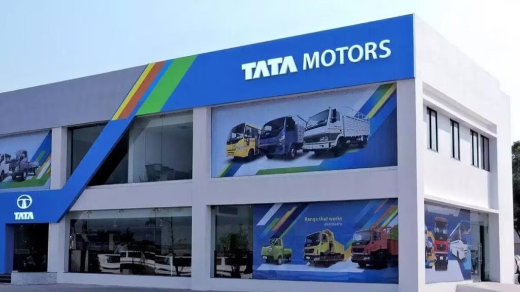 Tata Motors’ Q1 Net Profit Surges 74% to Rs 5,566 Crore, Exceeding Estimates